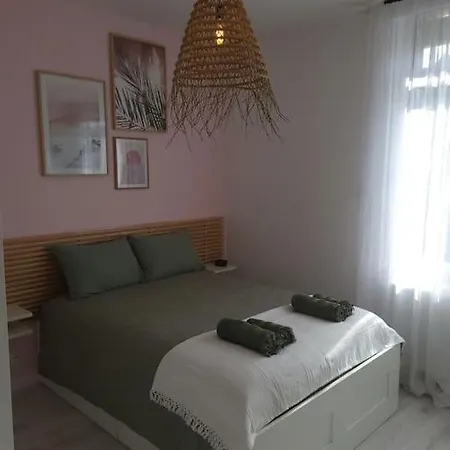 Maison, Grand Jardin A
